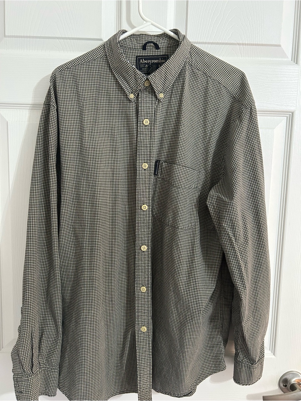 Abercrombie & Fitch Black and White Mini Check Button-Down Shirt